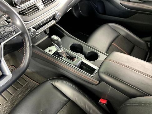 Used 2022 Nissan Altima 2.5 SR FWD image 17