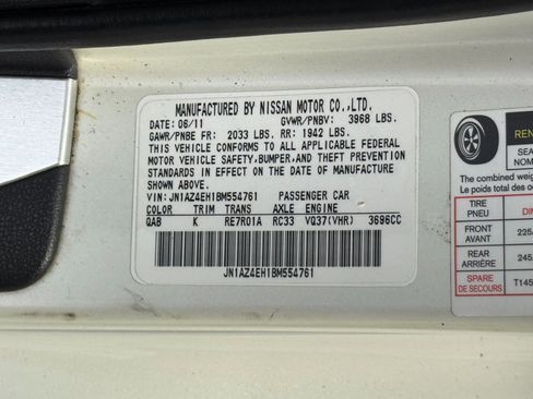 Used 2011 Nissan 370Z Touring image 35