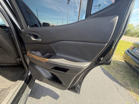 Used 2019 GMC Acadia SLE image 20