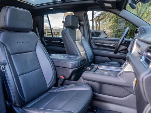 Used 2024 GMC Yukon Denali image 24