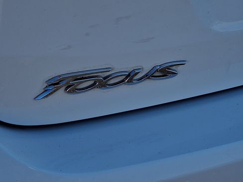 Used 2016 Ford Focus SE FWD image 30