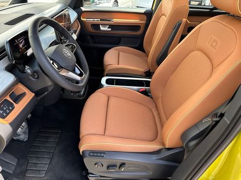 New 2025 Volkswagen ID. Buzz Pro S Plus image 36