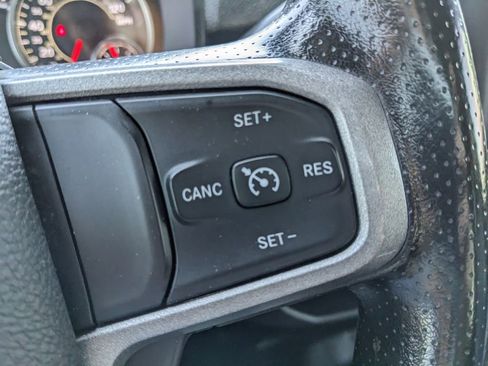 Used 2024 RAM 2500 Tradesman w/ Chrome Appearance Group AWD/4WD image 27
