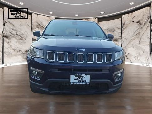 Used 2021 Jeep Compass Latitude w/ Convenience Group AWD/4WD image 2