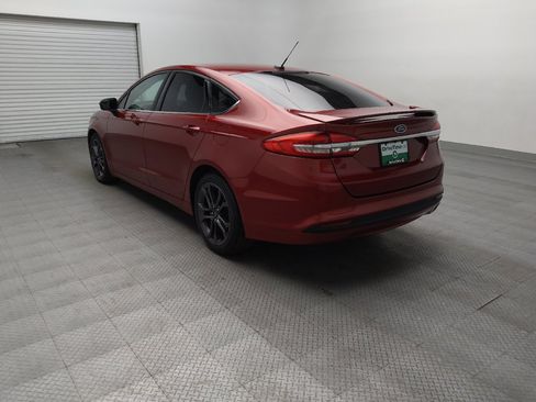 Used 2018 Ford Fusion SE w/ Equipment Group 201A FWD image 5