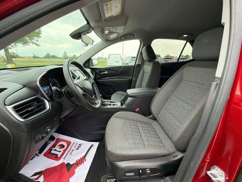 Used 2024 Chevrolet Equinox LT FWD image 18