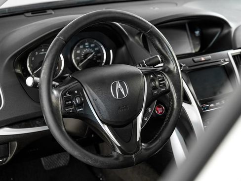 Used 2019 Acura TLX w/ Technology Package FWD image 10