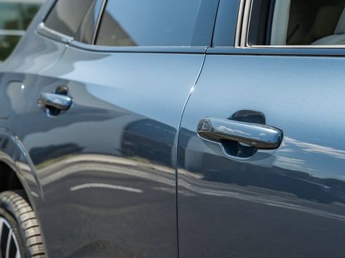 New 2027 Volvo XC60 B5 Ultra AWD/4WD image 17