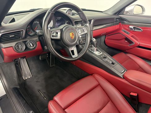 Certified 2019 Porsche 911 Carrera S RWD image 4