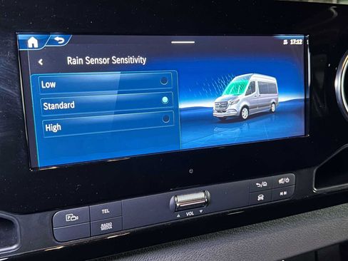 Used 2025 Mercedes-Benz Sprinter 2500 image 36