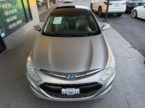 Used 2012 Hyundai Sonata Hybrid w/ Ultimate Pkg image 13