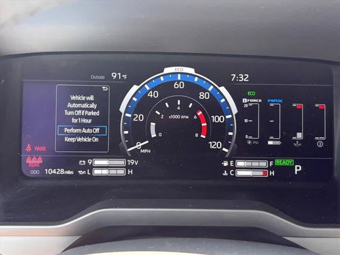 Used 2025 Toyota Tundra Limited w/ TRD Off-Road Package AWD/4WD image 11