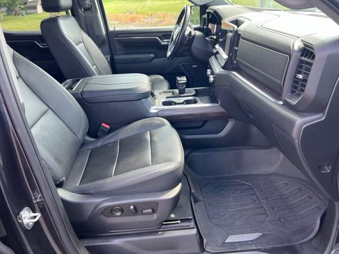 Used 2023 GMC Sierra 1500 SLT w/ SLT Convenience Package AWD/4WD image 41