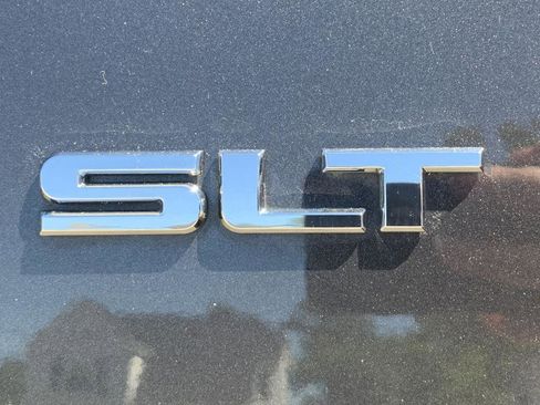 Used 2019 GMC Acadia SLT AWD/4WD image 12