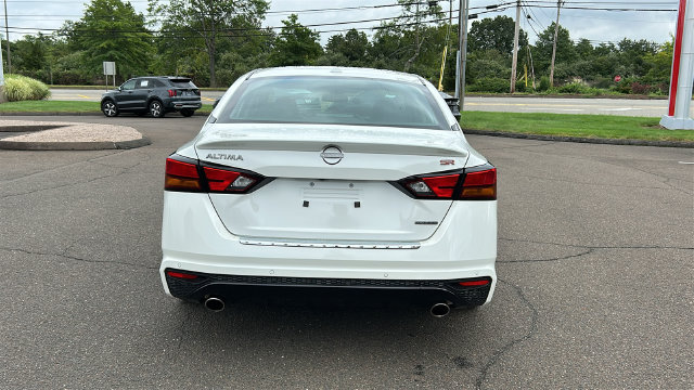 Certified 2023 Nissan Altima 2.0 SR FWD image 5