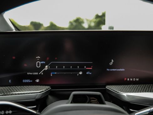 Used 2025 Cadillac Escalade V w/ LPO, ONYX Package AWD/4WD image 71