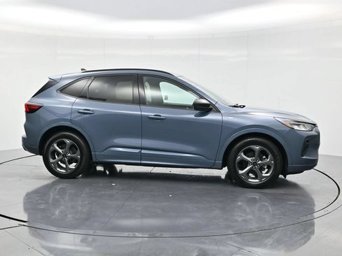 Used 2023 Ford Escape ST-Line w/ Equipment Group 301A FWD image 4