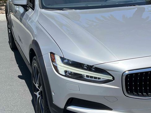 Used 2020 Volvo V90 T6 Cross Country AWD/4WD image 46