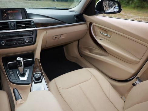 Used 2015 BMW 328i Sedan RWD image 22