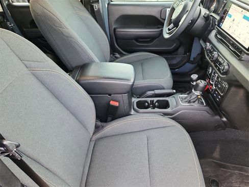 Used 2024 Jeep Wrangler Willys image 14