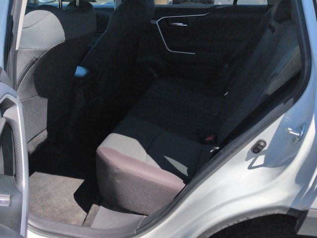 Certified 2025 Toyota RAV4 XLE AWD/4WD image 16