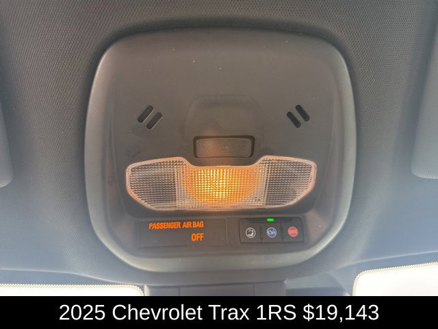 Used 2025 Chevrolet Trax RS w/ Driver Confidence Package FWD image 24