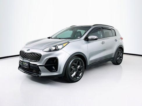 Used 2022 Kia Sportage Nightfall Edition image 3