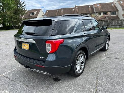 Used 2023 Ford Explorer XLT w/ Equipment Group 202A AWD/4WD image 11