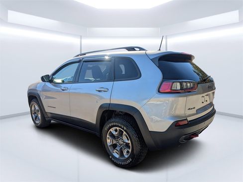 Used 2019 Jeep Cherokee Trailhawk w/ Comfort/Convenience Group image 6