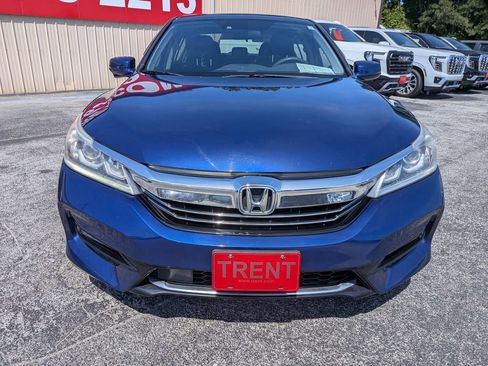 Used 2017 Honda Accord Hybrid Sedan image 7