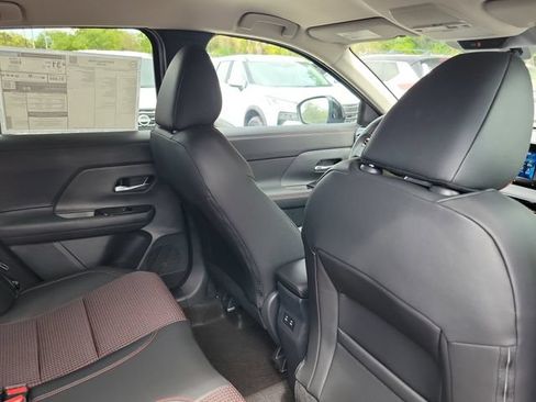 New 2026 Nissan Kicks SR w/ Cold Weather Package FWD image 27