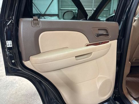 Used 2012 Chevrolet Tahoe LTZ AWD/4WD image 21
