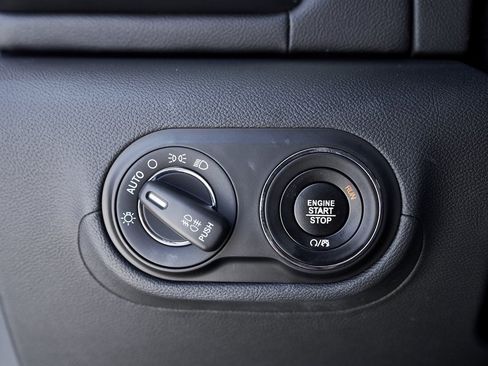 Used 2022 Maserati Levante Modena image 35