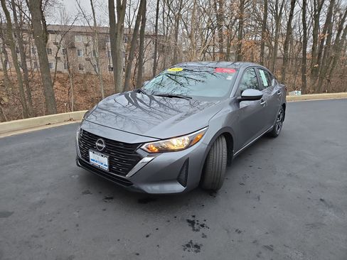 Certified 2025 Nissan Sentra SV w/ Trunk Package image 5