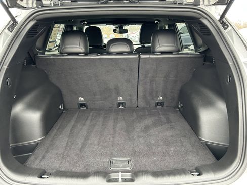 Used 2023 Jeep Compass Limited image 14