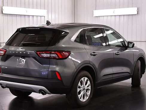 Used 2023 Ford Escape Active w/ Tech Pack #2 AWD/4WD image 6