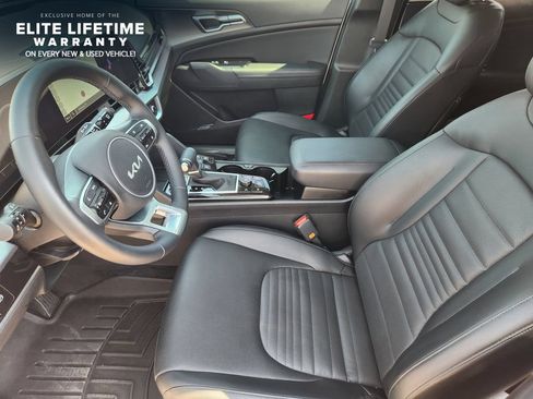 Used 2025 Kia Sportage SX FWD image 11
