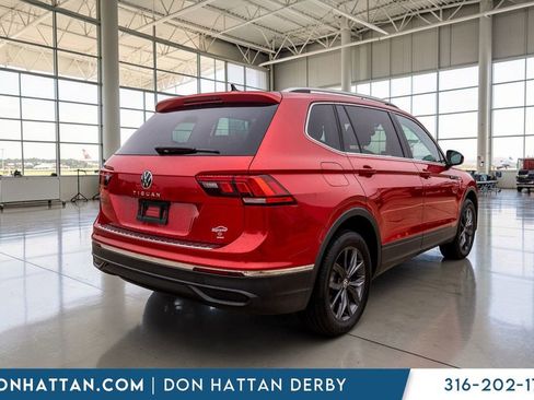 Used 2023 Volkswagen Tiguan SE image 31