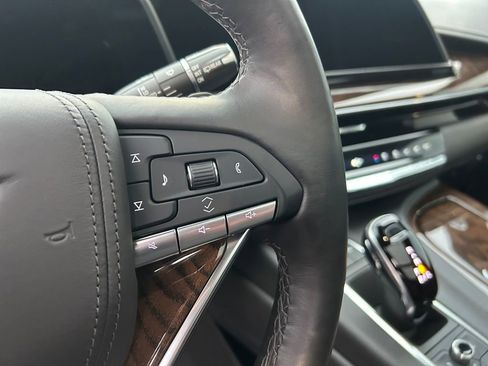 Used 2021 Cadillac Escalade ESV Sport Platinum image 18