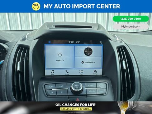 Used 2018 Ford Escape SE w/ SE Sync 3 Package AWD/4WD image 19
