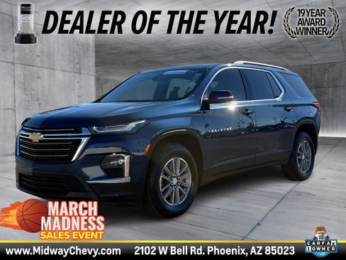 Certified 2023 Chevrolet Traverse LT image 1