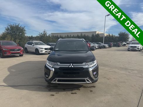 Used 2019 Mitsubishi Outlander SEL image 2