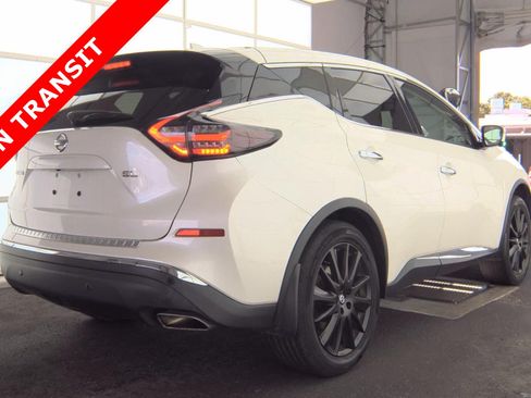 Used 2021 Nissan Murano SL w/ SL Moonroof Package FWD image 4