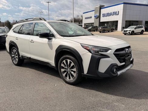 Used 2023 Subaru Outback Limited w/ Popular Package #2 image 12