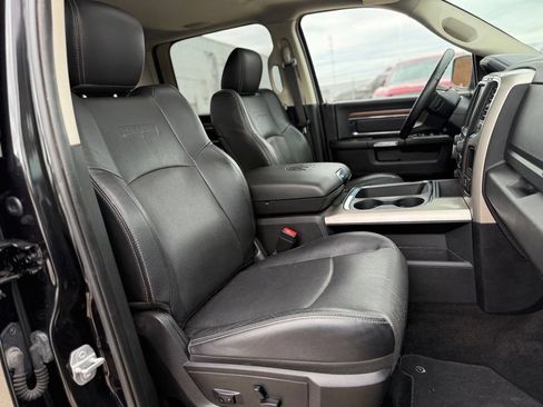 Used 2015 RAM 1500 Laramie w/ Convenience Group AWD/4WD image 28