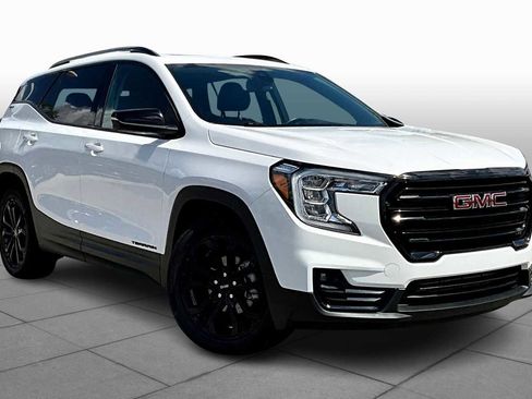Used 2022 GMC Terrain SLT w/ Elevation Edition image 2