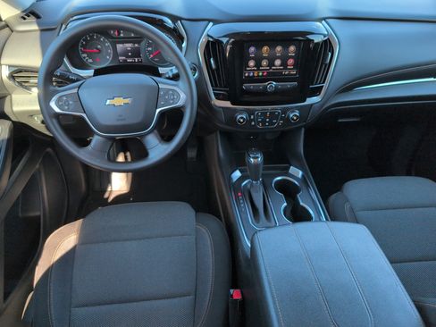 Used 2020 Chevrolet Traverse LS image 28