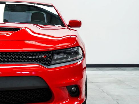 Used 2020 Dodge Charger GT RWD image 4