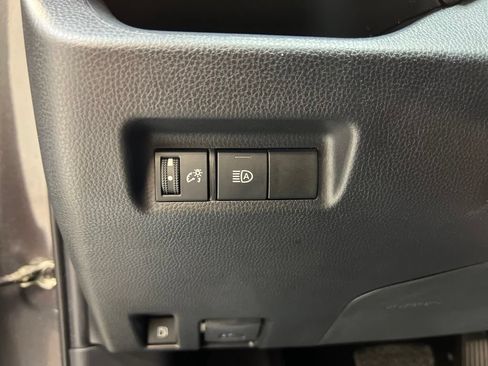 Used 2025 Toyota RAV4 LE AWD/4WD image 18