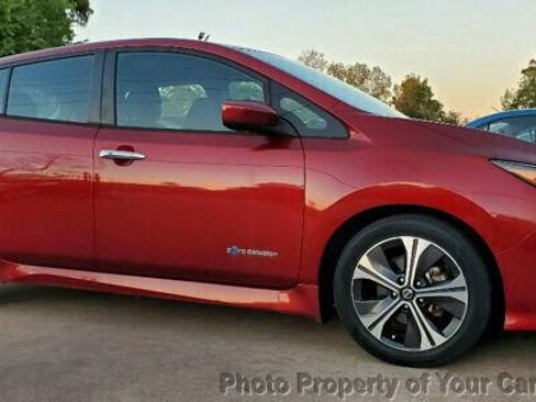 Used 2019 Nissan Leaf SV w/ SV Technology Package image 10